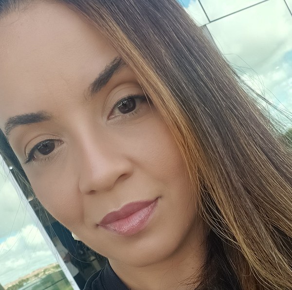 Vanessa Costa Santos