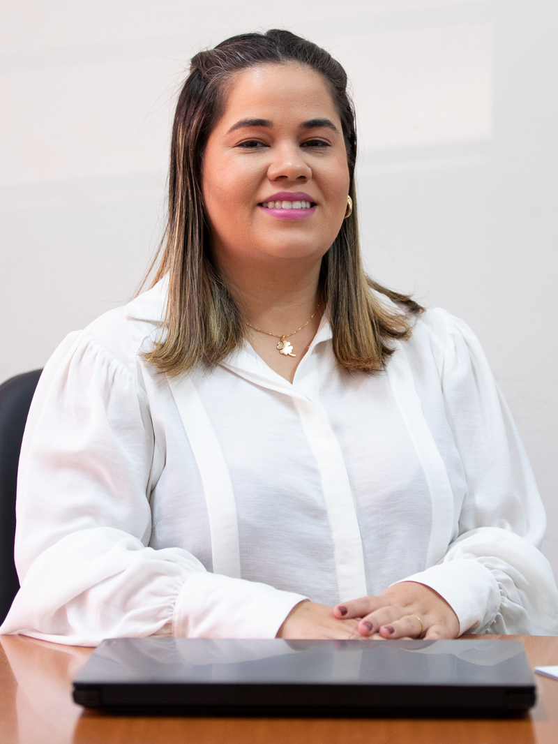 Adm. Me. Camila Karla Santos da Silva
