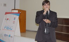 O professor Paulo Suarez, da UnB, proferiu uma palestra sobre Inovação Tecnológica