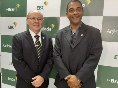 Presidente do EBC, Luiz Carlos Pereira Gomes, com o pró-reitor de Extensão da Ufal, Clayton Santos